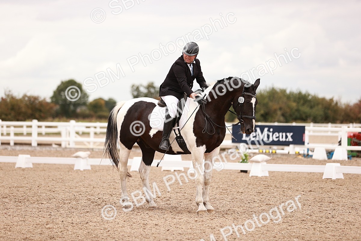 SBM_06410 - Class 37 - Novice 5