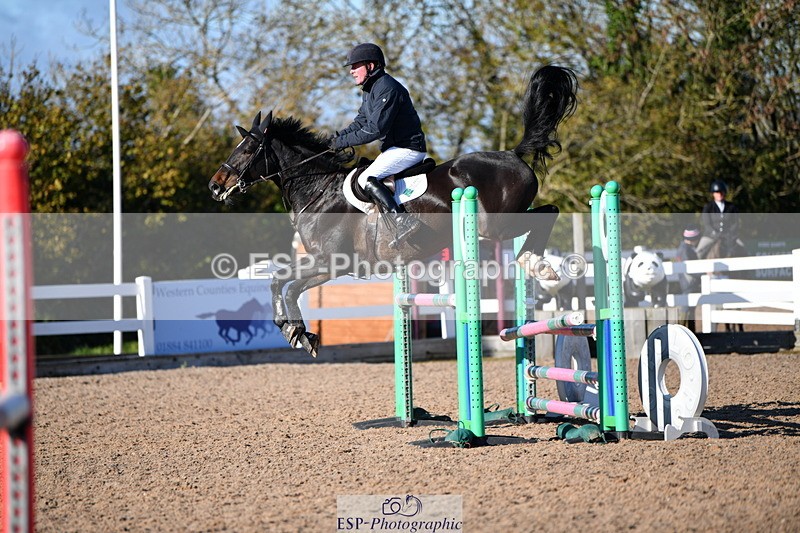 231110A-133118-00595 - Cls 5 Newcomers & 1.10m Open