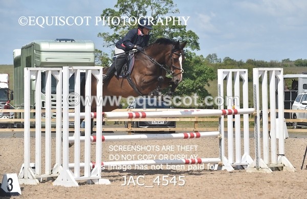 JAC_4545 - CLASS 6 Senior Newcomers/ 1.10m Open