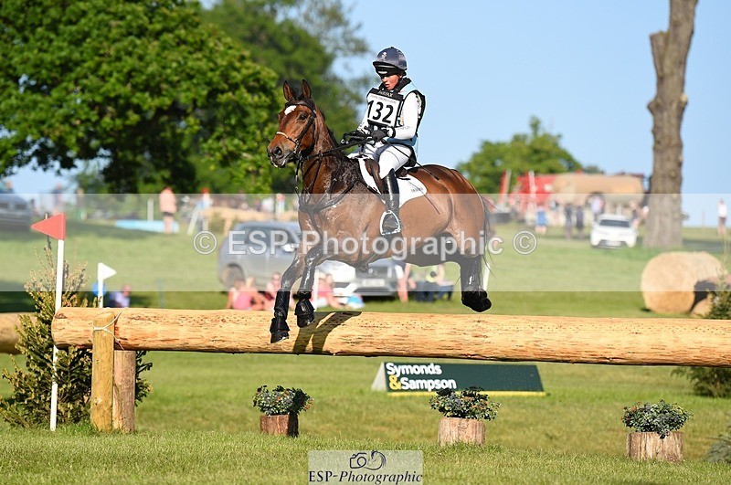 230527-182624-13836 - 132-OGUE_VERDI-Kitty_King-XC