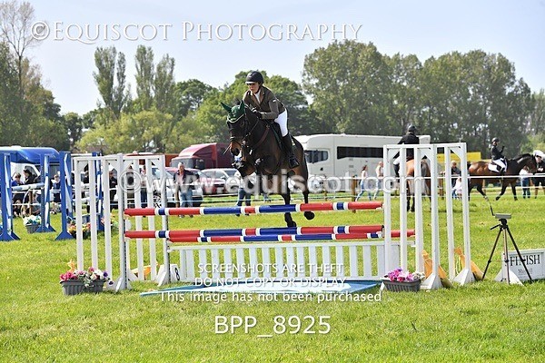 BPP_8925 - CLASS 3 The RHS Andrew Hamilton Coach Novice Qualifier (1.20m)