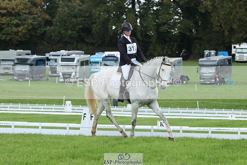 251023A-115650-03447 - D-318-Caroline.Allan