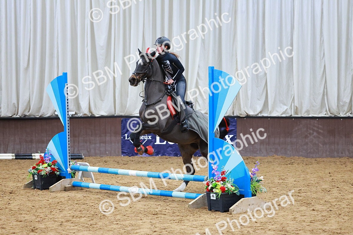 SBM_001602 - Class 3 - Horse & Hound (60cm)