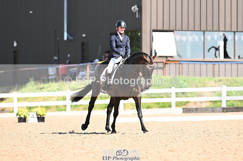 240816A-114321-04093 - 249-Georgina.Young-Minuet1v