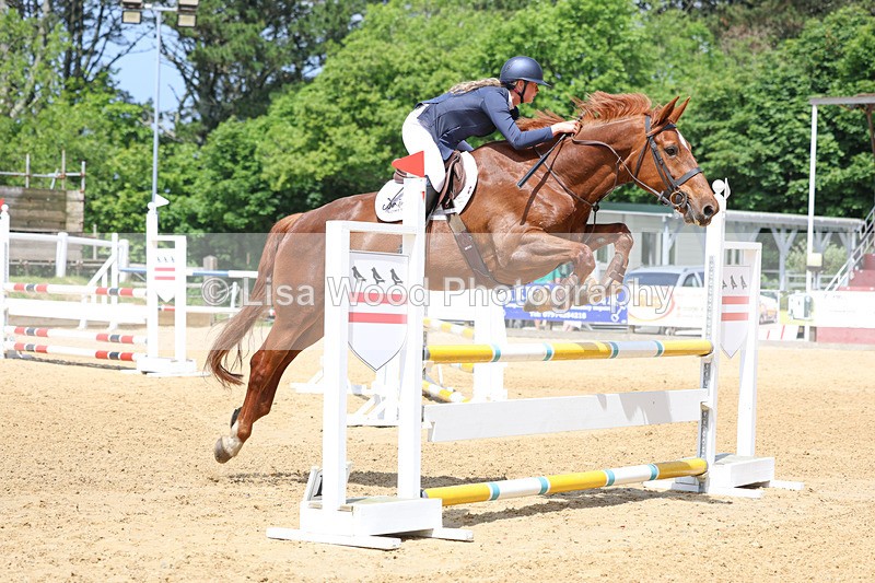 3E7A0353 - Class 10: Senior 95cm open