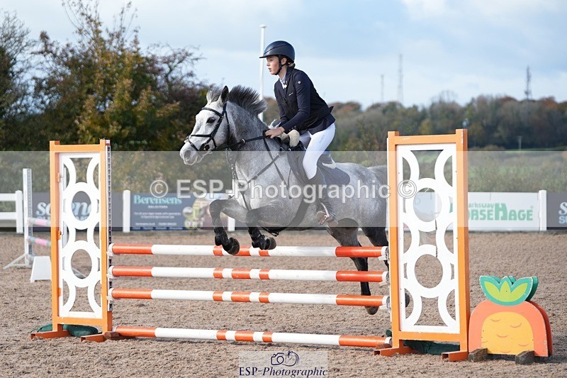 251025-125155-00409 - Cls 9 Pony Winter Discovery and 90cm