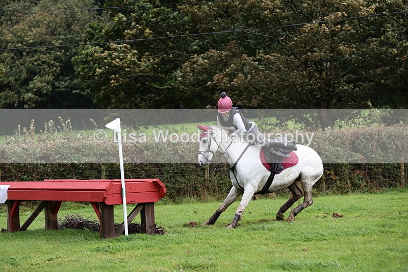 1X9A1972 - Class 6: 90cm + Red Table