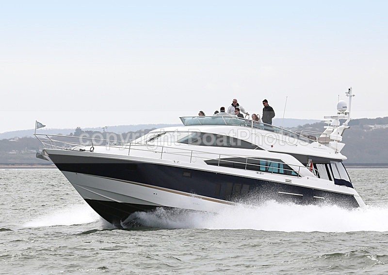 130421 SPACE AND TIME FAIRLINE SQUADRON WT7A6520 - Flybridge Cruisers