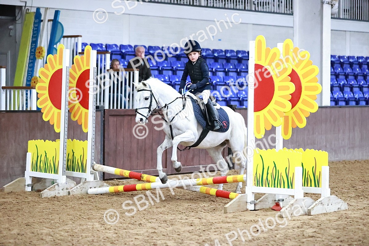 SBM_000216 - Class 1 - Cross Pole Jumping 30cm 40cm