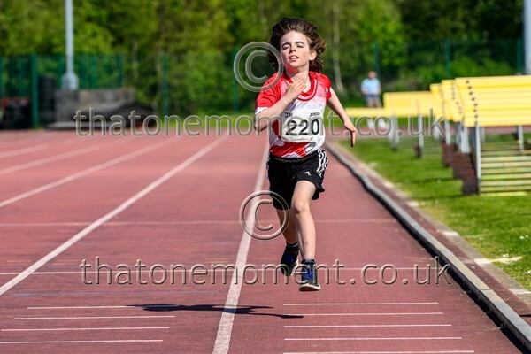 West25Sat-928284 - Track Male