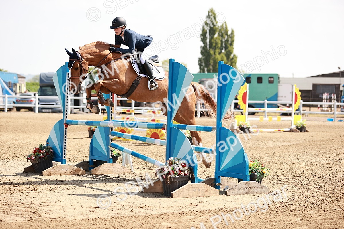  - Class 23 - Senior 1.05m