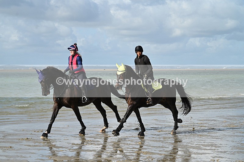 WJ7_4426 - Leigh Kelly & Jade Bennett 25-08-24