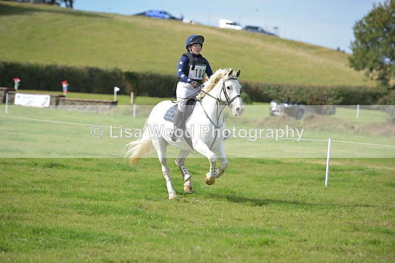 RAY_8190 - Class 1: Trebudannon Open: Red Table