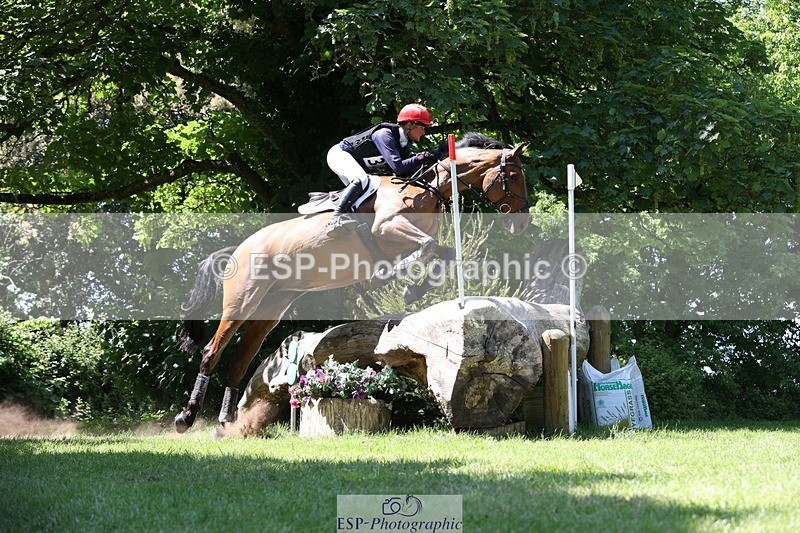 230527-142736-09599 - 327-ROMANTIC-Rosie_Fry-XC