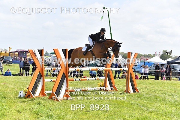 BPP_8928 - CLASS 3 The RHS Andrew Hamilton Coach Novice Qualifier (1.20m)