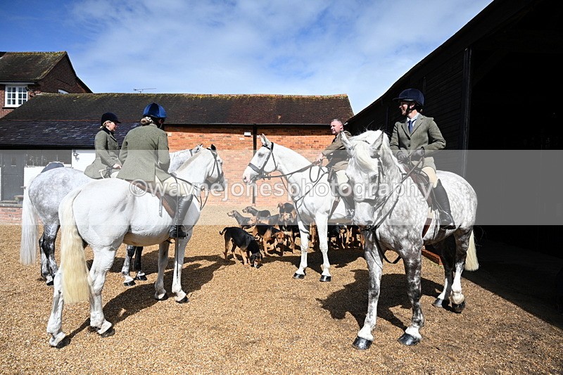 WJ7_7066 - Berks & Bucks at Blandy’s Farm 31-08-25
