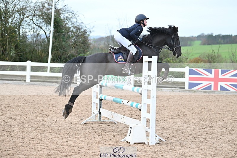 231119A-114651-05506 - Sun Cls 5 Newcomers & 1m Open