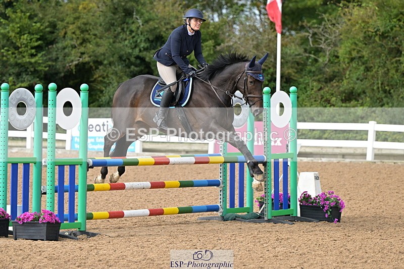 240912A-101053-00930 - Cls 8 Snr British Novice and 90cm Open