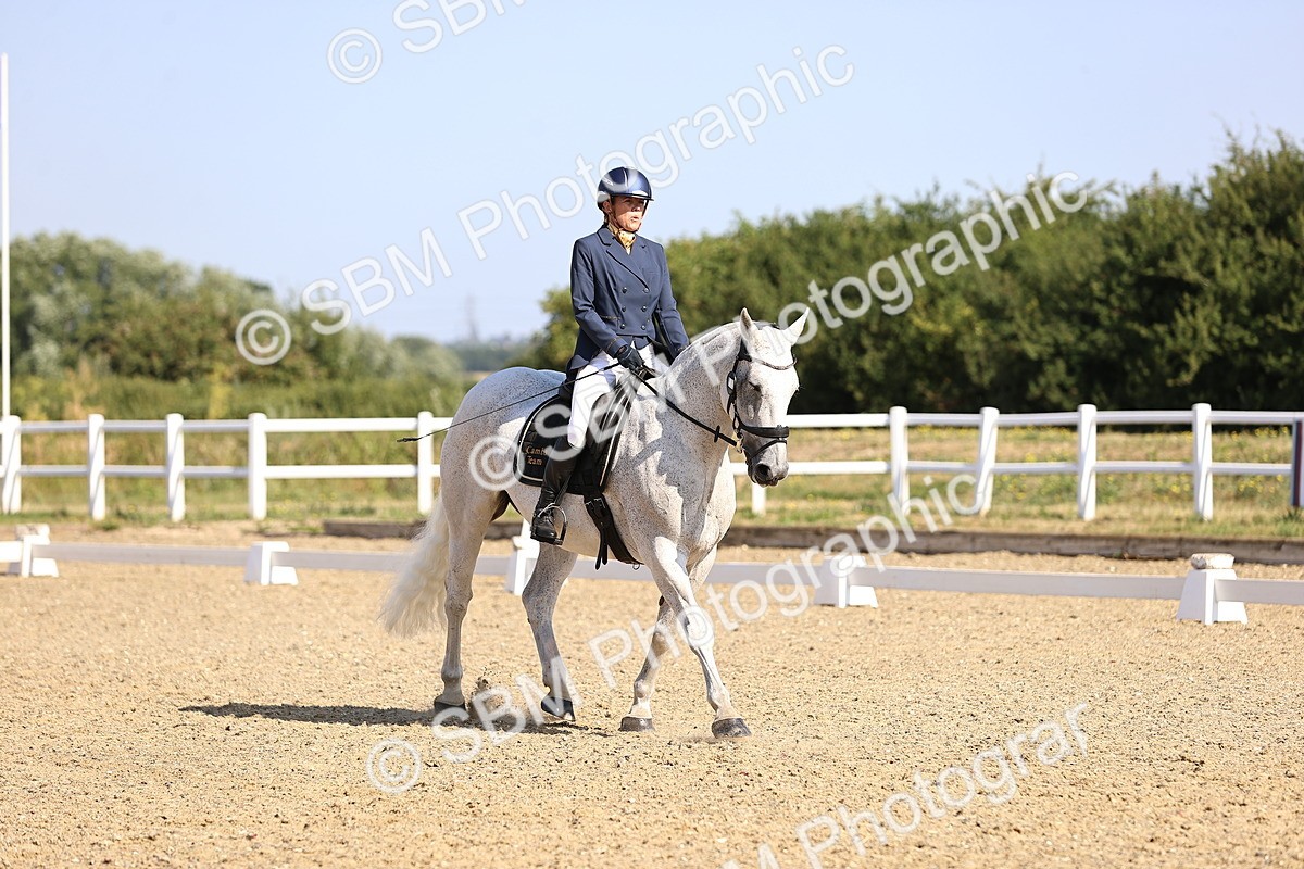 SBM_008709 - Novice 5 - 08.30-9.33