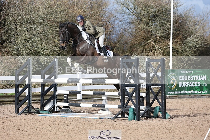 240223A-120844-01100 - Cls 4 Snr 1.05m Open