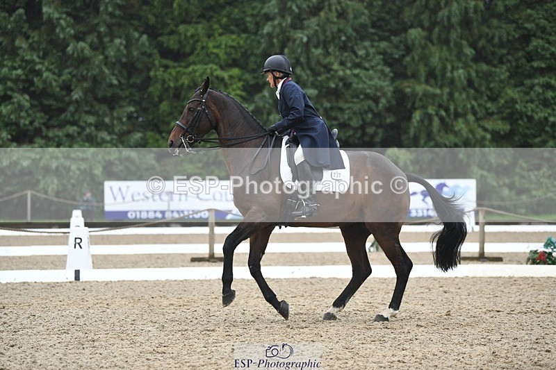 240720-142751-05649 - 237-Sue_Lanz-Wellshead_Foxtrot