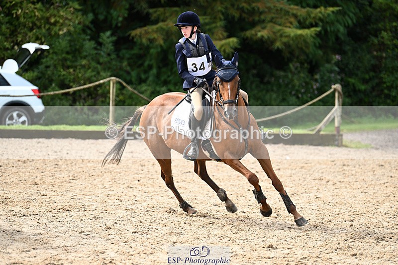 240824X-110847-25101 - 70cm Round 2 10.30 to 12.10