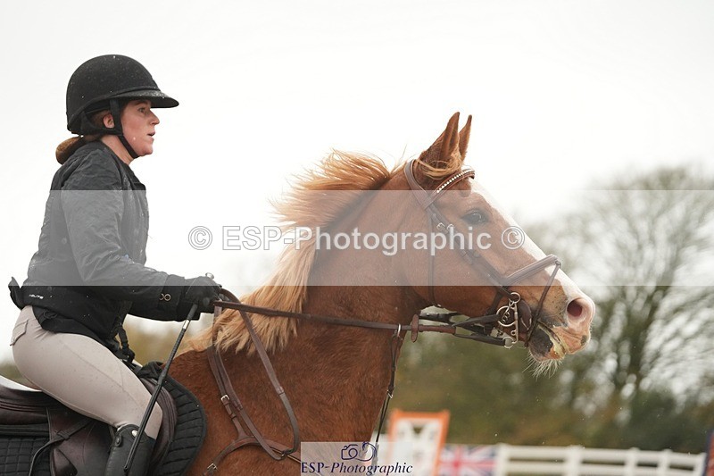 251109-120556-03729 - Cls 20 Newcomers and 1.10m Open