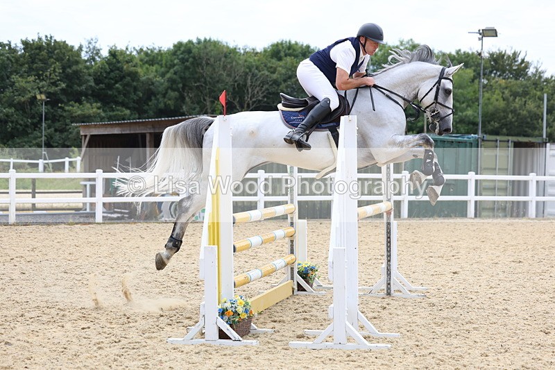 3E7A6405 - Class 8: Senior Newcomers/1.10m open