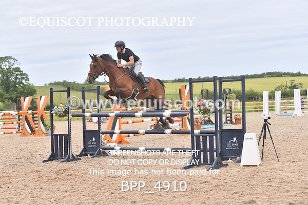 BPP_4910 - CLASS 7 Senior Foxhunter/ 1.20m Open