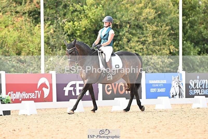 250816-153221-05885 - 036-Georgina.YoungMinuet1v