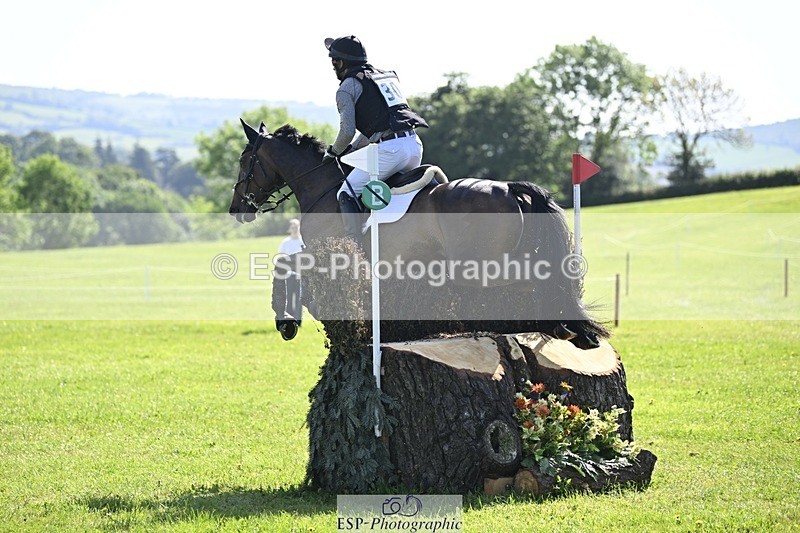 240525-094004-11963 - 303-KILLEENHOUSESTUD_OBOS_16-Tom_D_Crisp
