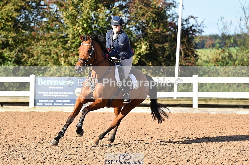 231014A-100728-03836 - Cls 12 British Novice & 90cm Open