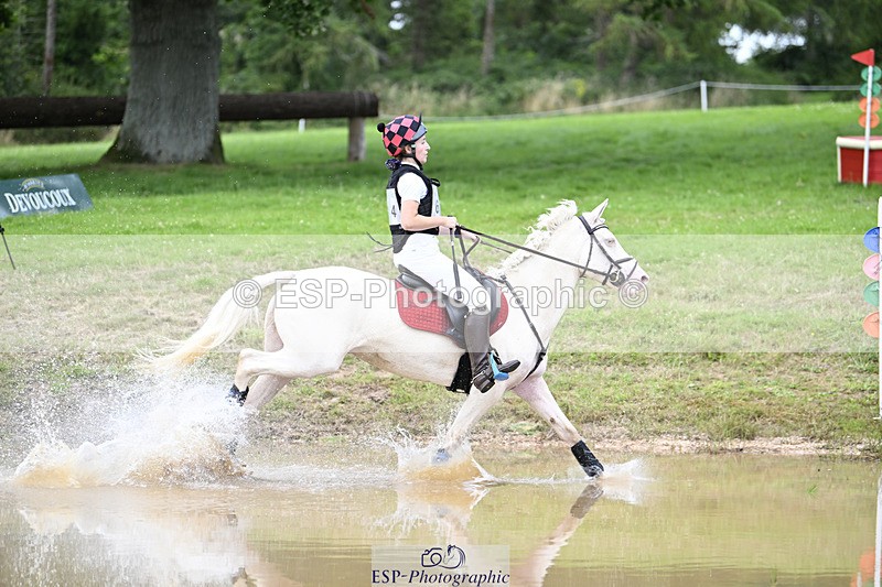 240804-162740-17966 - 614-Jessica_Lee-TULLY_FLOWER