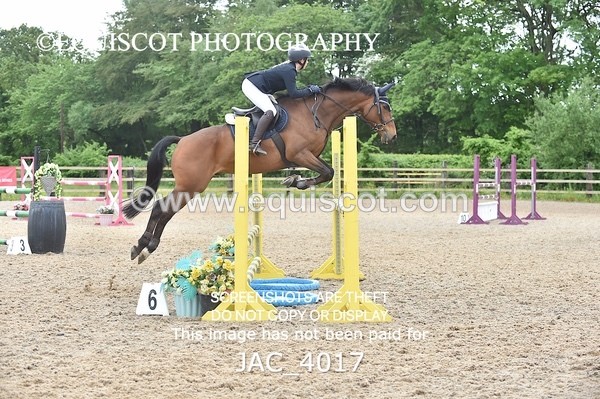 JAC_4017 - CLASS 4 - SAT -Senior Newcomers/ 1.10m Open