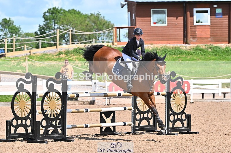 240619A-152821-00820 - Cls 5 Snr Foxhunter and 1.20m Open