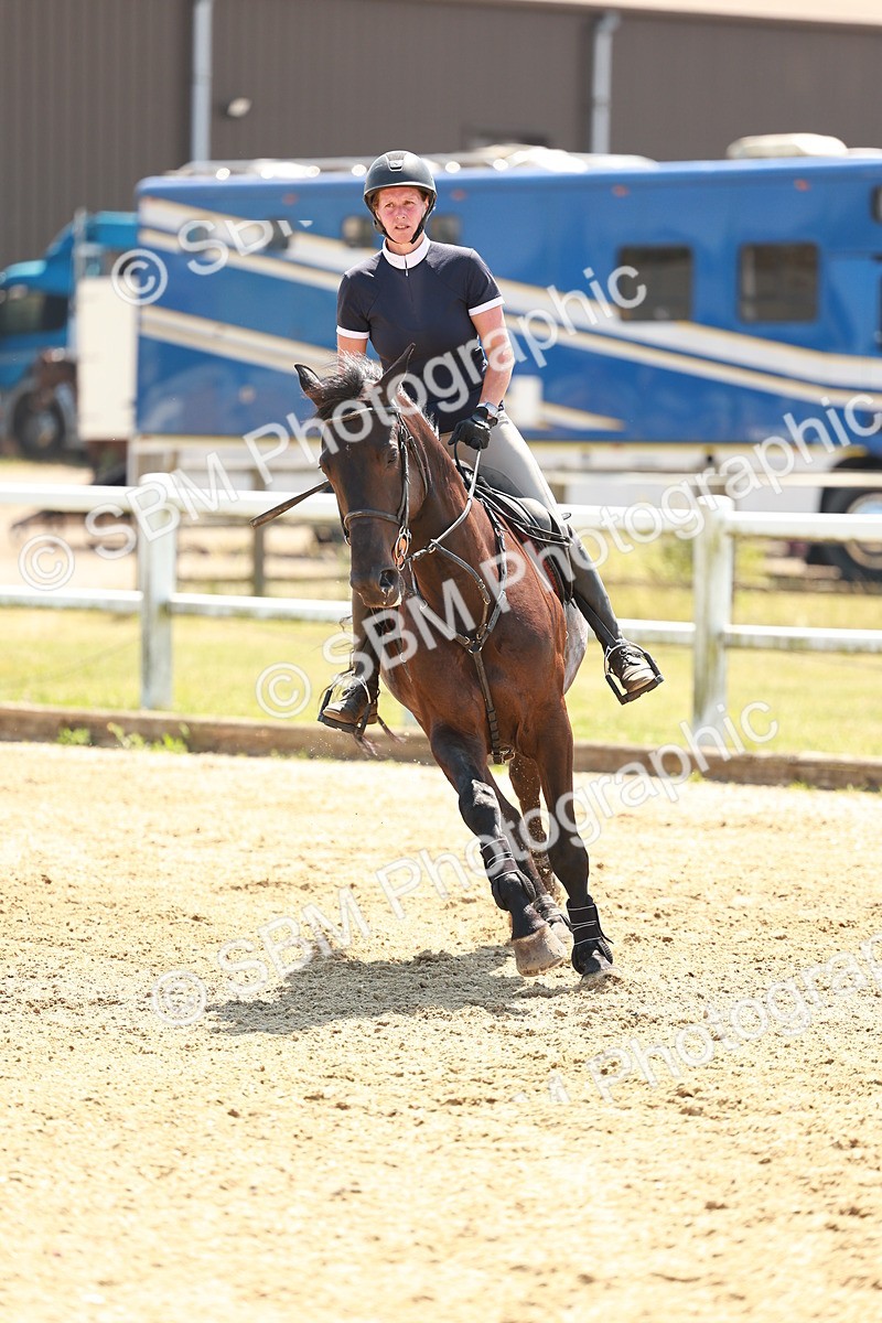 SBM_001545 - Class 4 - Senior Newcomers - 1.10m