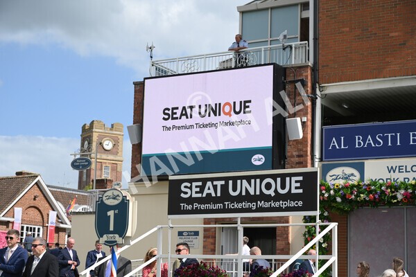 yr10062022r4-52 - Race 4 3.30pm Seat Unique Ganton Stakes