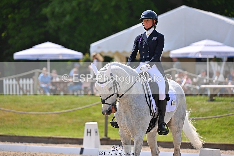 250523A-144112-07646 - A-051-Jemima.Howden-VAN.KAUNITZ