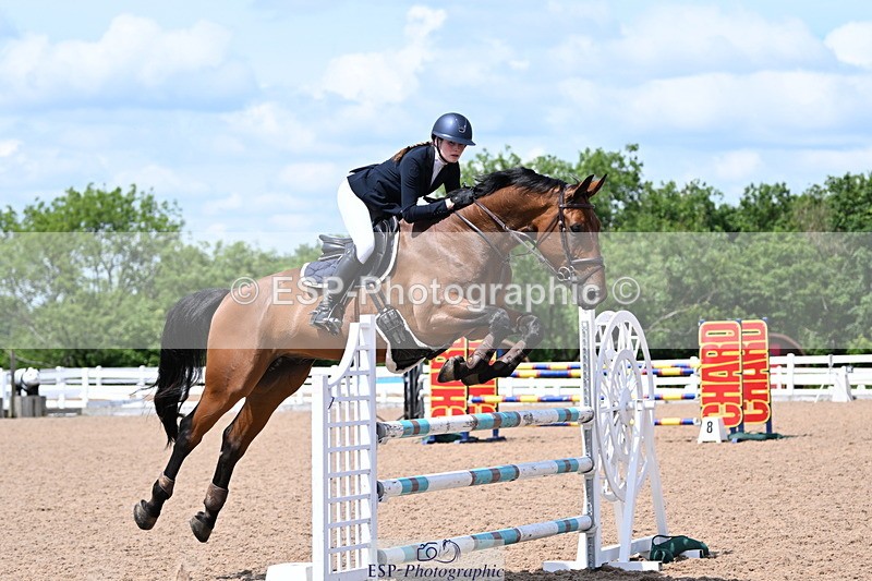 240619A-142209-00553 - Cls 4 Snr Newcomers and 1.10m Open