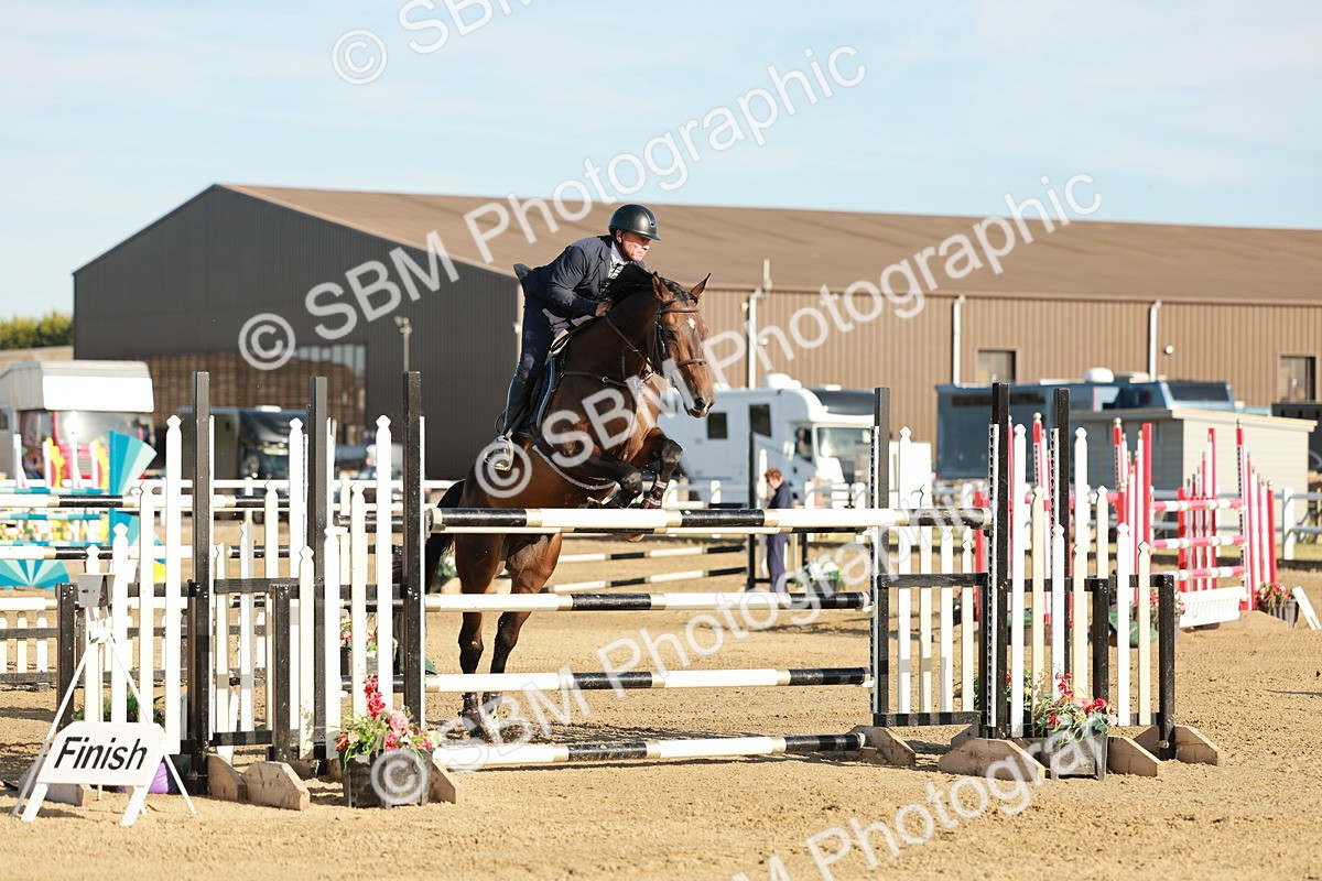SBM_008843 - Class 6 - National 1.30m 1.40m Open Handicap