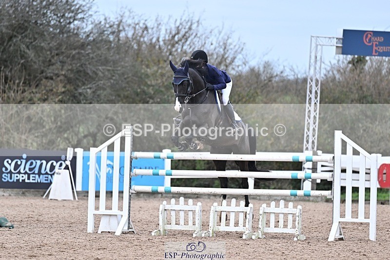 251126-135645-00655 - Cls 5 Foxhunter and 1.20m