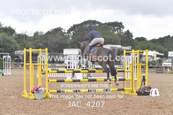 JAC_4207 - CLASS 6 Senior Newcomers/ 1.10m Open