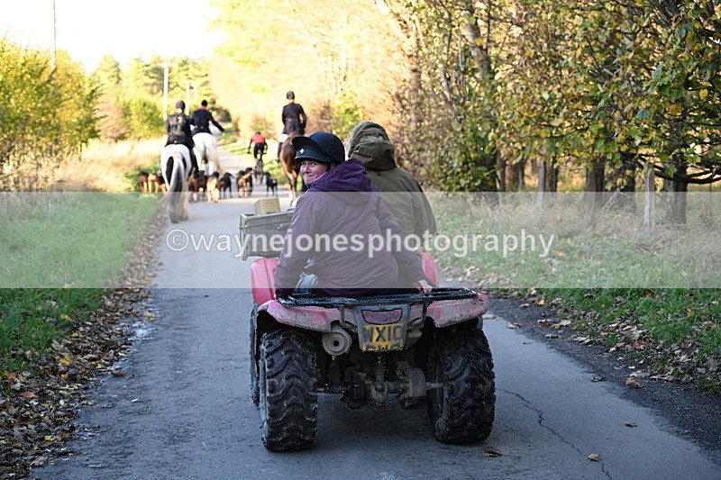 WJ6_9673 - Walk Home