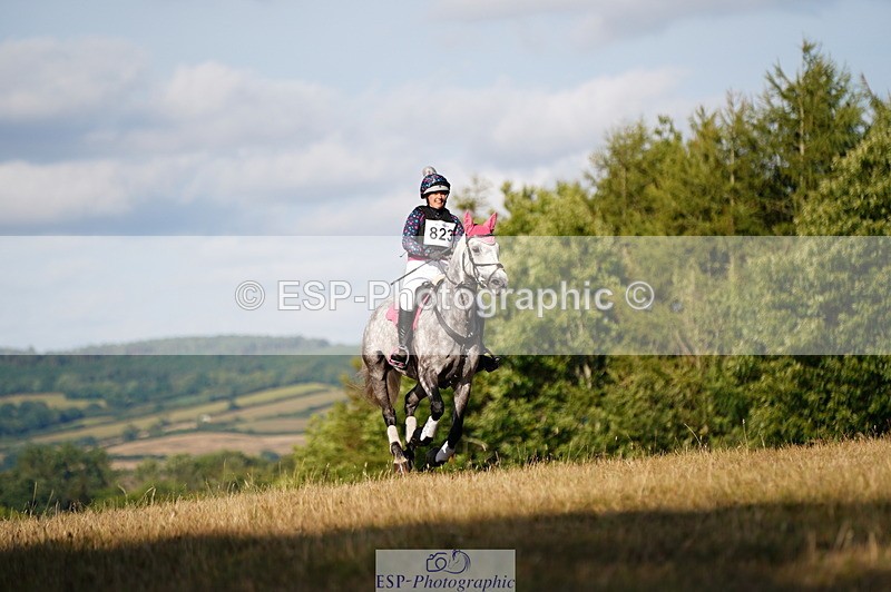 250803A-181002-18893 - R-823-Sophie.Channon-HIVES.LUCKY.BOUNCER