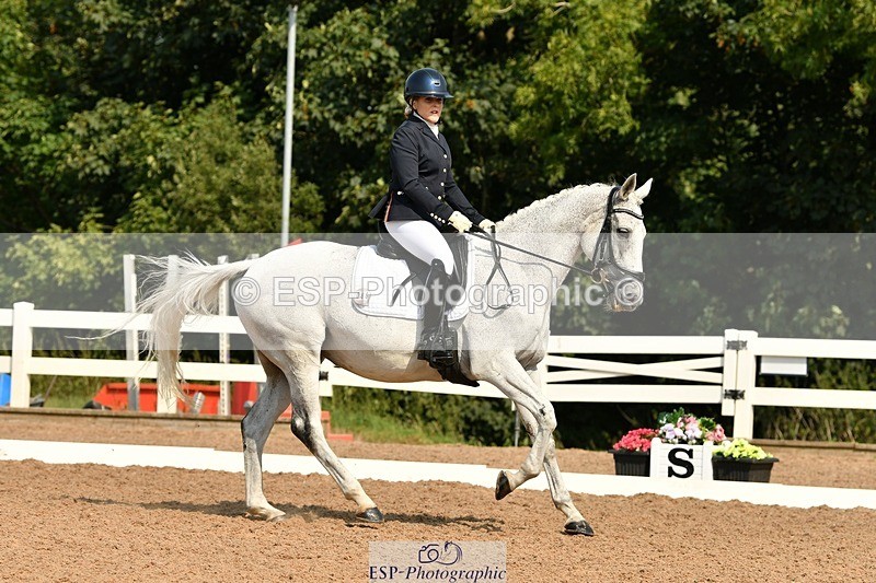 250817-111240-08507 - 086-Tammie.WellsSilver.moonshine