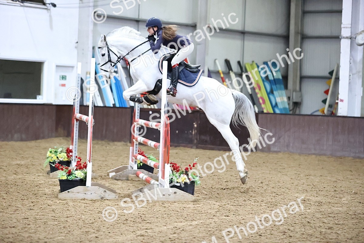 SBM_005489 - Class 17 - Senior Newcomers 1.10m