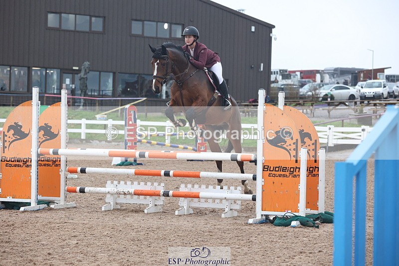 231112A-100917-03224 - Cls 17 Blue Chip Novice Winter Qualifier