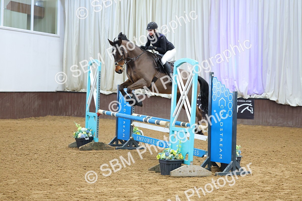 SBM_009872 - Class 21 - Nupafeed Supplements Senior Discovery/ 1m Open - First Round (1.00m)