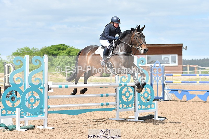 240609A-112108-04525 - Cls 17 Snr 1.05m Open