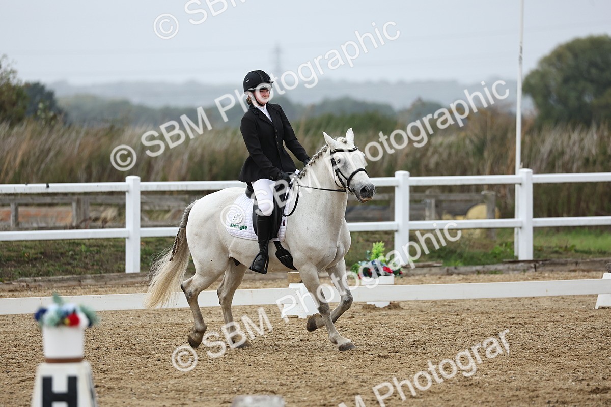SBM_004349 - Class 8 - Novice 3 Champs